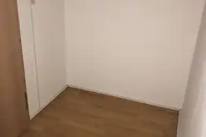 Single-Wohnung mit Single-Küche sucht DICH – Wilhelm-Firl-Straße 28, 9122 Chemnitz – Vorschaubild 6