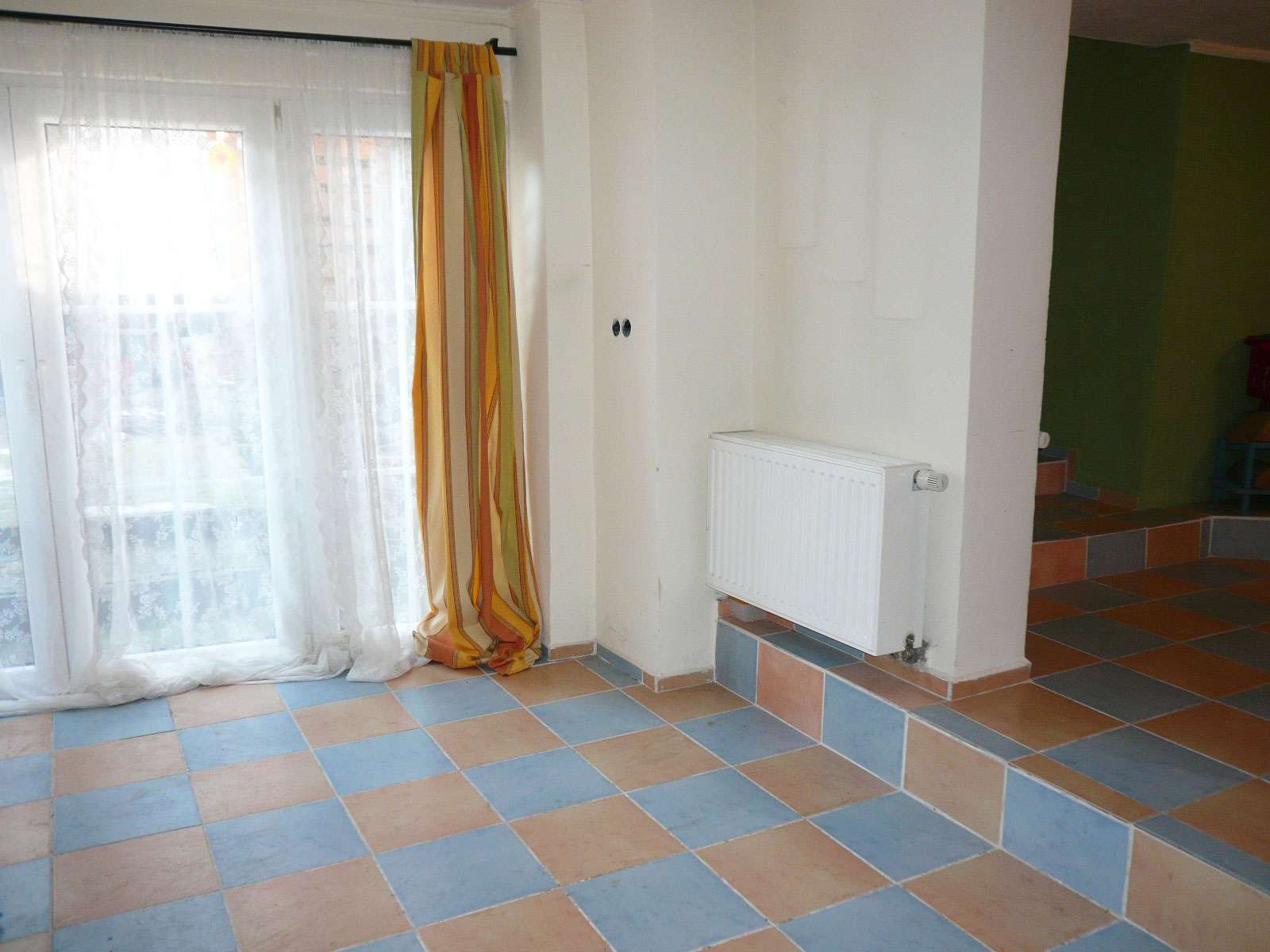 Immobilie in Mayen - Gepflegtes Einfamilienhaus m. Stellplatz u. kleiner Terrasse in Nitztal - Bild 1