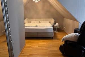 Bestl.Waldtrudering/Eleg.DHH,ca.180qmWFl,ca.200GRD.,6 Zi.2Bäder, G-WC,EBK,2 Terrassen,Garten, Sauna; – 81827 Waldtrudering, München – Vorschaubild 13