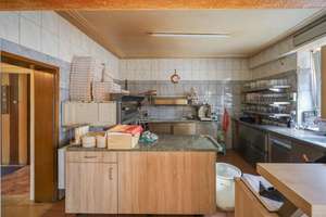 Denkmalgeschütztes Mehrfamilienhaus mit Gastronomiefläche in bester Innenstadtlage! – Die vollständige Adresse der Immobilie erhältst du vom Anbieter., 79539 Lörrach – Vorschaubild 24