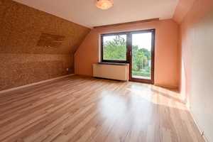 In ruhiger Wohnlage von Sterup erwartet Sie dieses solide Einfamilienhaus mit Garage – Schleswig-Flensburg (Kreis) – Vorschaubild 6