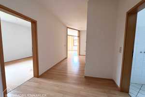 Modernisiertes Zweifamilienhaus in Wennigsen-Bredenbeck mit großem Garten! (Teilvermietet) – Hannover (Kreis) – Vorschaubild 8