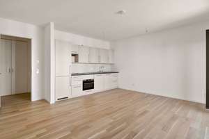 2-Zi EG Wohnung mit Süd/West Sonne | EBK | Blick zum Lauterplatz – Friedenauer Höhe 21, 12159 Friedenau, Berlin – Vorschaubild 1
