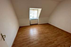 Helle 2,5-Zimmer Wohnung in ruhiger Lage zu vermieten