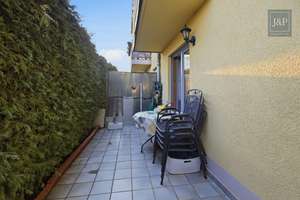 Gepflegte Erdgeschosswohnung mit Terrasse, Einbauküche & Carport-Stellplatz – Die vollständige Adresse der Immobilie erhältst du vom Anbieter., 86169 Firnhaberau, Augsburg – Vorschaubild 8