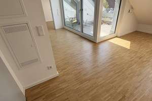 Helle 2-Zimmer-Dachgeschosswohnung in Arheilgen ab sofort frei – Frankfurter Landstraße 131, 64291 Arheilgen, Darmstadt – Vorschaubild 2