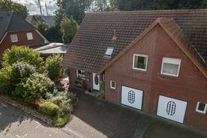 Bremerhaven (Weddewarden) // Familienfreundliche Doppelhaushälfte mit schönem Garten und Garage – Die vollständige Adresse der Immobilie erhältst du vom Anbieter., 27580 Wedderwarden, Bremerhaven – Vorschaubild 2