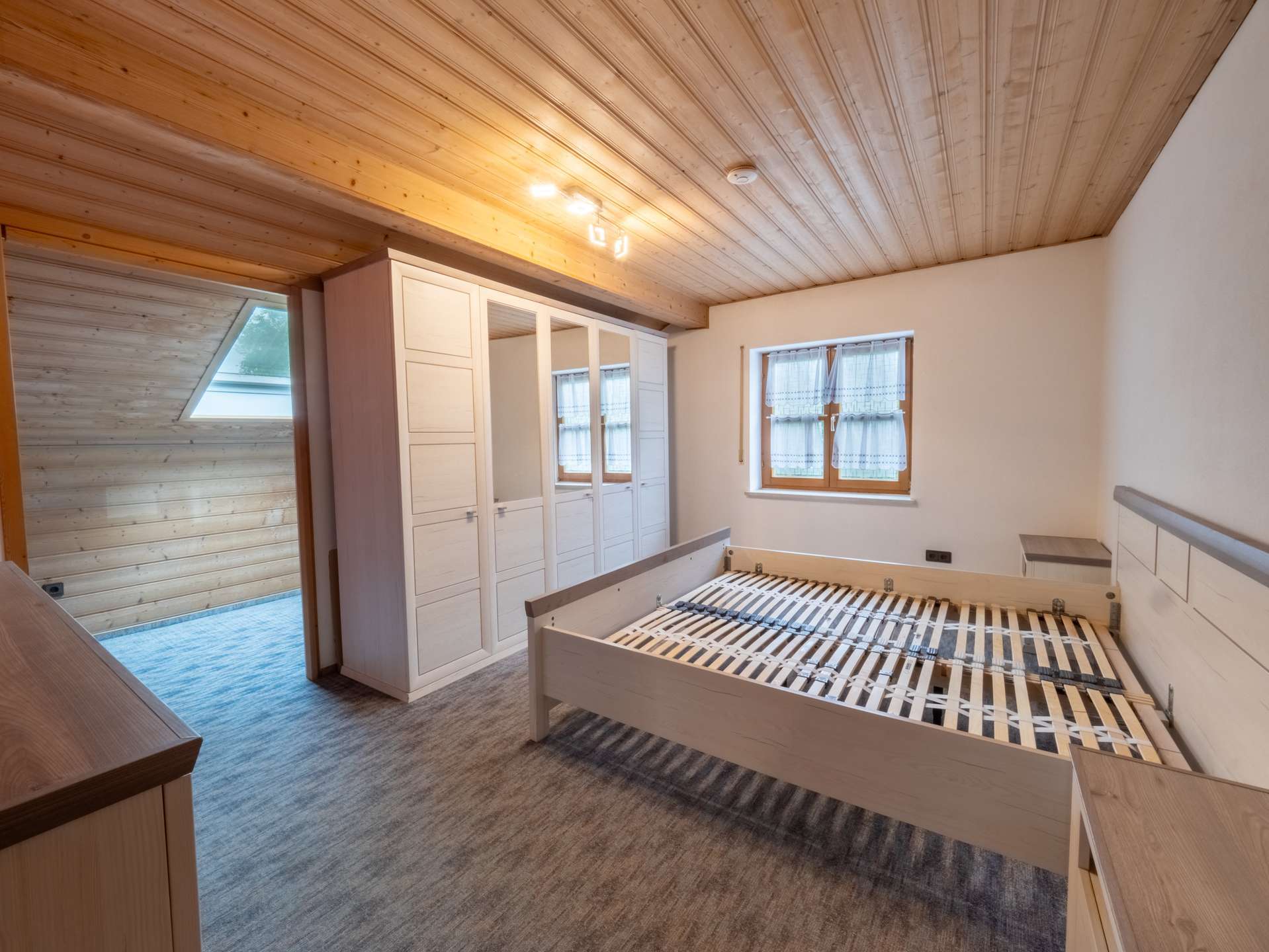 Immobilie in Teising - Wohnen mit Gartenidylle & Bachlauf – 3-Zimmer-Wohnung mit Charme, Kamin & PV-Anlage - Bild 2