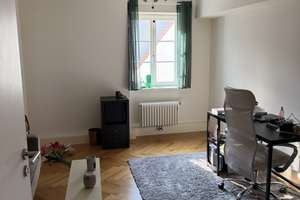 Stilvoll & exklusiv: Großzügige 5-Zimmer- Duplexwohnung mit 254 m², Balkon und Garage in Bestlage – Die vollständige Adresse der Immobilie erhältst du vom Anbieter., 86150 Lechviertel, östl. Ulrichsviertel, Augsburg – Vorschaubild 20
