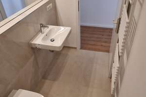  sonnendurchflutete 2 Zi-Single-Wohnung in Charlottenburg – 10623 Charlottenburg, Berlin – Vorschaubild 4