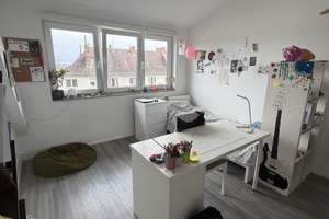 Traumhafte 4-Zimmer-Wohnung mit Loggia und EBK in Wiesbaden – Wielandstraße 7, 65187 Südost, Wiesbaden – Vorschaubild 25