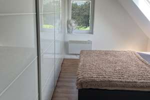 Stilvoll modernisiert und voll möblierte 2,5-Zimmer-Wohnung in Duisburg – Dinslaker Straße 36, 47169 Wehofen, Duisburg – Vorschaubild 7