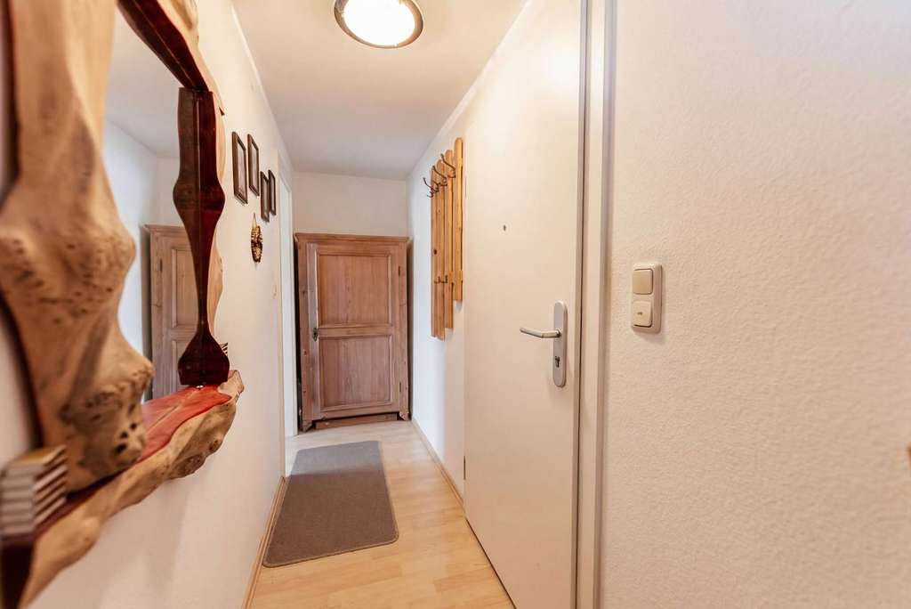 Immobilie in Miesbach - Bezahlbares Investment unter 150k: Vermietete 1-Zimmer-Wohnung zur Anlage mit Balkon in Miesbach - Bild 3