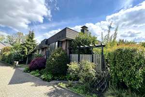 Charmanter Bungalow mit umlaufendem Garten - freistehend inkl. Garage & Carport! – Neuss (Rhein-Kreis) – Vorschaubild 3