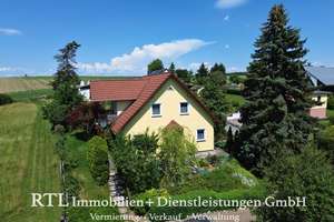 Einfamilienhaus mit liebevoll angelegtem Garten und Balkon (A1740)