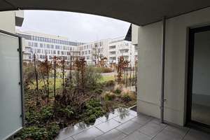 Westviertel: 3-Raum Wohnung mit offener Küche und  Balkon im Erdgeschoss