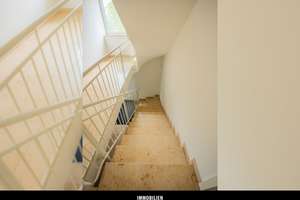 Sonnige drei Zimmer Wohnung mit großzügigen Balkon – Die vollständige Adresse der Immobilie erhältst du vom Anbieter., 85049 West, Ingolstadt – Vorschaubild 4