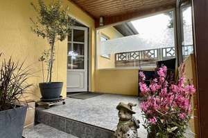 Kaulsdorf: Doppelhaushälfte mit überdachter Terrasse und Carport – Die vollständige Adresse der Immobilie erhältst du vom Anbieter., 12621 Kaulsdorf, Berlin – Vorschaubild 2