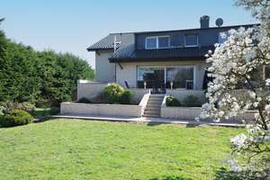 JA, zum modernen Wohnen auf 2 Ebenen - Haus im Haus mit Garten + 2 Stellplätzen in Solingen-Gräfrath – Die vollständige Adresse der Immobilie erhältst du vom Anbieter., 42653 Gräfrath, Solingen – Vorschaubild 3