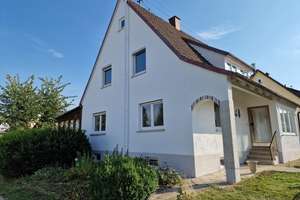 Wohnen mit Charakter: Großzügiges Haus in Burgau – Agnesstraße 12, 89331 Burgau – Vorschaubild 2