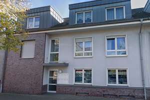 großzügige 3,5 Raum Wohnung mit Balkon