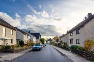 Wohlfühlen leicht gemacht – Ihr neues Zuhause mit schönem Garten und viel Platz! – Die vollständige Adresse der Immobilie erhältst du vom Anbieter., 33611 Schildesche, Bielefeld – Vorschaubild 3