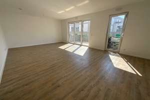 47124/45 Helle 3-Zimmer-Wohnung (ca. 95 m²) mit großem Balkon und bodentiefen Fenstern in Düsseldorf – 40472 Rath, Düsseldorf – Vorschaubild 1