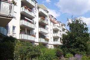 GEMÜTLICH, HELL UND KOMFORTABEL - MIT SONNENBALKON!