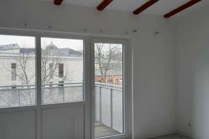 Neu renovierte 2 Raum Wohnung***zentrale Lage***Balkon***ruhig und hell