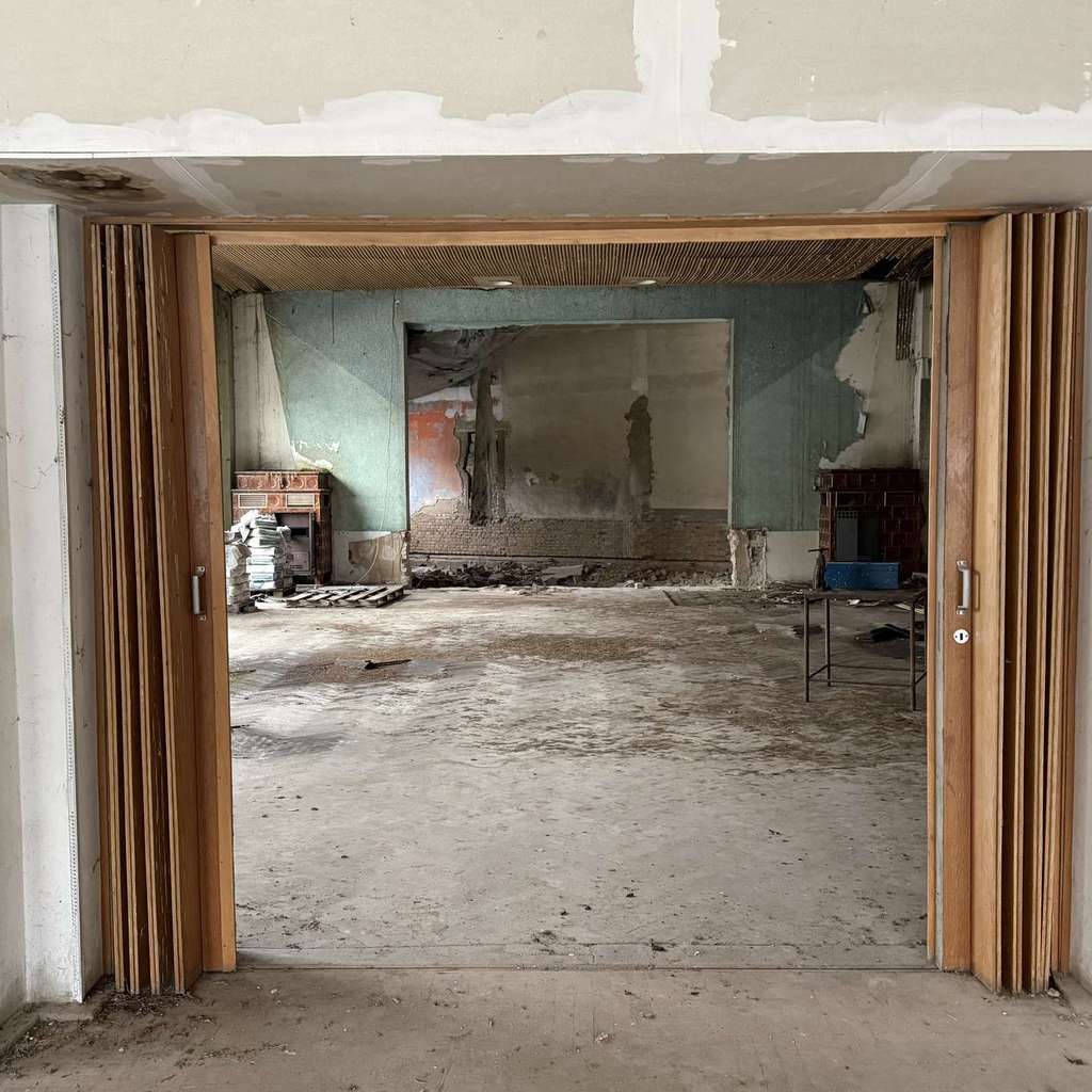 Immobilie in Rauen - Sanierungsbedürftiges Haus mit Potenzialgrundstück - Bild 2