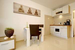 Moderne möblierte 1-Zimmer Wohnung mit Balkon in Milbertshofen – Schleißheimer Straße 257, 80809 Am Riesenfeld, München – Vorschaubild 1
