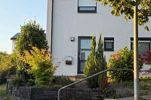 Renoviertes 4-Zimmer Haus in Marbach mit Garten  – Die vollständige Adresse der Immobilie erhältst du vom Anbieter., 71672 Marbach am Neckar – Vorschaubild 1