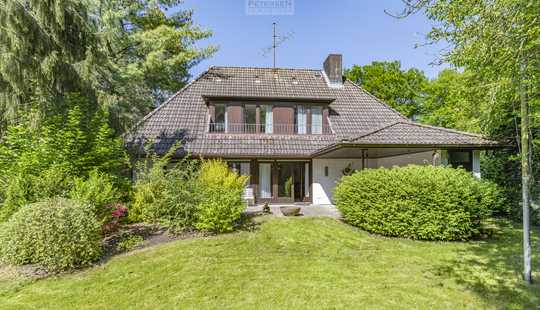Bild von Großzügiges Einfamilienhaus mit schönem Garten, Schwimmbad und Gästehaus