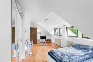 Raum für Wohnideen: Gepflegtes Einfamilienhaus mit Garten, Kamin – Hochtaunuskreis – Vorschaubild 17