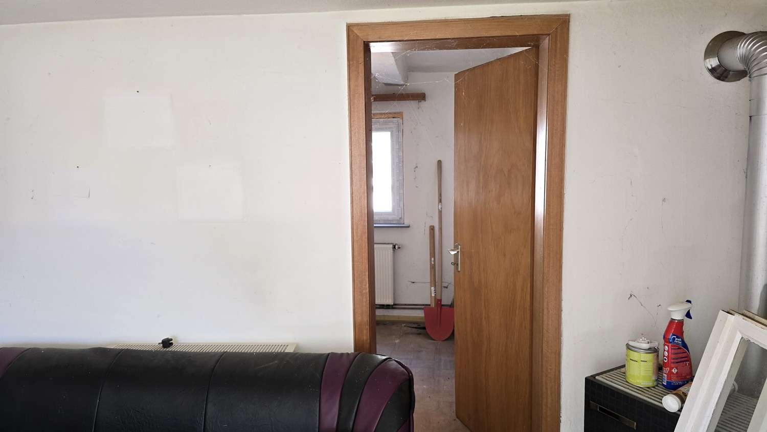 Doppelhaushälfte, die einer Sanierung bedarf, mit Anbau, Werra Meißner Kreis – Bild 3