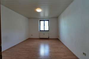 Wohnungspaket mit Potenzial – 2 Einheiten, Balkon und großzügige Garage – Die vollständige Adresse der Immobilie erhältst du vom Anbieter., 91710 Gunzenhausen – Vorschaubild 7