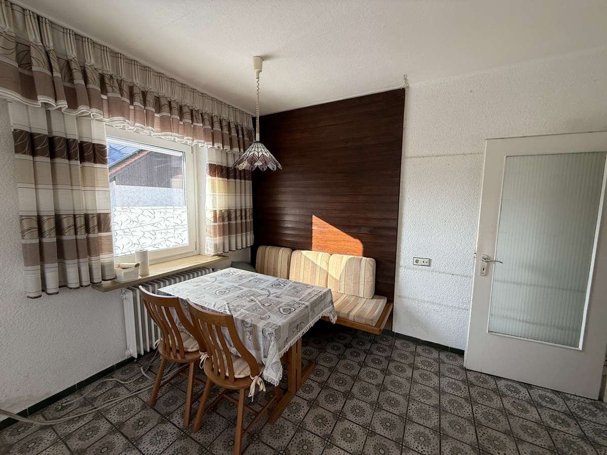 Immobilie in Mitterteich - Renovierungsbedürftiges Wohnhaus mit Garage in Mitterteich! - Bild 3