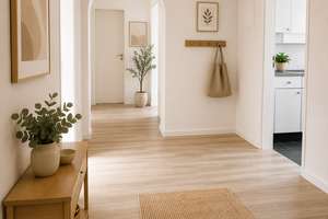 NEU RENOVIERTE 3-ZIMMER-WOHNUNG IN HOCHZOLL-SÜD – SÜDLOGGIA, TIEFGARAGE, KUHSEE-NÄHE – Die vollständige Adresse der Immobilie erhältst du vom Anbieter., 86163 Hochzoll-Süd, Augsburg – Vorschaubild 9