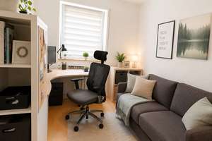 Toller Ausblick, ruhige Lage, Sonnenbalkon, Garage + Stellplatz – Die vollständige Adresse der Immobilie erhältst du vom Anbieter., 89079 Wiblingen, Ulm – Vorschaubild 2