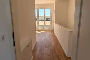 Erstbezug: Townhouse am Britzer Garten -  4 Etagen mit Garten, Terrassen,  Garage & Keller  – Die vollständige Adresse der Immobilie erhältst du vom Anbieter., 12109 Mariendorf, Berlin – Vorschaubild 23