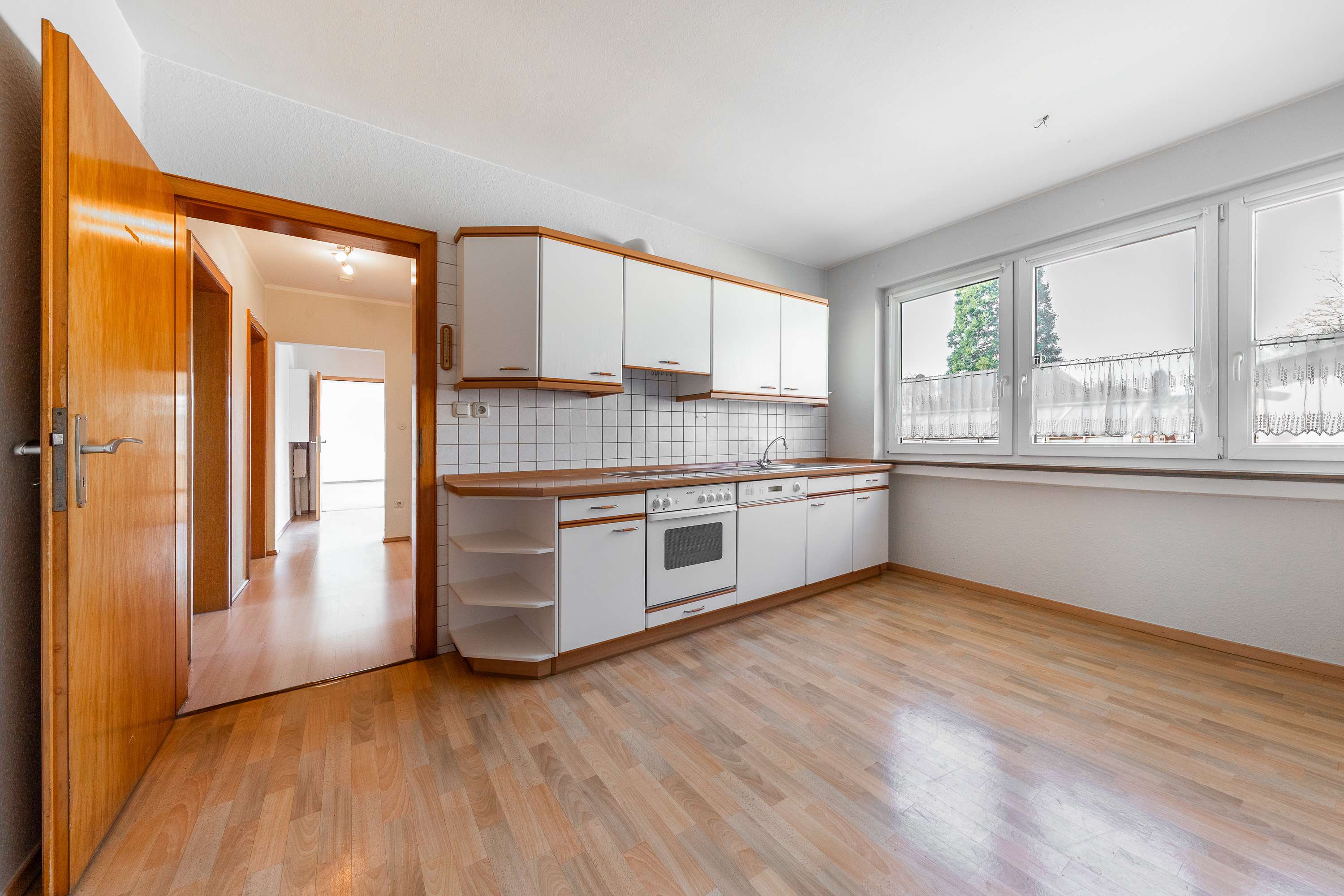 Immobilie in Estorf - Zwei Familien, ein Zuhause: Großes Grundstück, unendliche Möglichkeiten - Bild 4