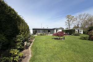 Sehr gepflegter Bungalow mit tollem Garten im Blumenviertel von 41189 MG-Wickrath – Die vollständige Adresse der Immobilie erhältst du vom Anbieter., 41189 Wickrath-Mitte, Mönchengladbach – Vorschaubild 12