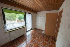 Interessantes 6-Zimmer-Haus in bester Lage von Rheindürkheim direkt am Rheinufer gelegen. – Am Fahrt 15, 67550 Worms – Vorschaubild 6