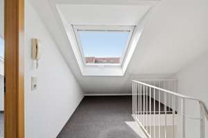 Helle Maisonettewonung schick & modern mit ++Panorama-Terrasse++Tiefgarage++ – Die vollständige Adresse der Immobilie erhältst du vom Anbieter., 71229 Leonberg – Vorschaubild 15