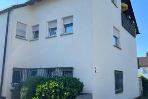 Teilmöblierte renovierte 4-Zimmer-Wohnung mit großem Balkon in ruhiger Lage von Stuttgart-Heumaden