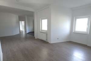 Charmante Dachgeschosswohnung | Stadtfeld Ost – Liebknechtstr. 32, 39108 Stadtfeld Ost, Magdeburg – Vorschaubild 2