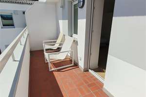 Komplett ausgestattet, Zweitbezug, Zentrale-Lage, Sonne-Balkon