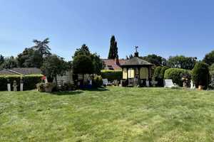 Charmante Villa mit vielseitigem Potenzial
- Perfekt als Ein- oder Zweifamilienhaus! - – Hochtaunuskreis – Vorschaubild 25