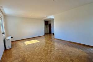 teilrenovierte 3,5-Zimmer Wohnung mit Aufzug & Balkon (Süden) in Höntrop – Einsteinweg 19, 44869 Höntrop, Bochum – Vorschaubild 8