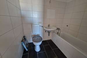 Einziehen und wohlfühlen***gemütliche 3-Zimmer-Wohnung mit Wannenbad und großen Balkon! – Jupiterstraße 38, 4205 Grünau-Nord, Leipzig – Vorschaubild 12